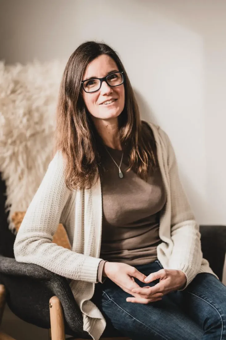 Portrait of Violine Deane, founder and maker at Violine Sea Craft
